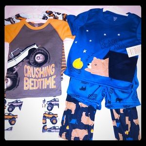 Carters 2T boys sleepwear (2 sets)